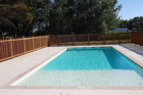SUPERBE VILLA NEUVE, 5MN A PIEDS DES PLAGES A VIAS near Le Surfing