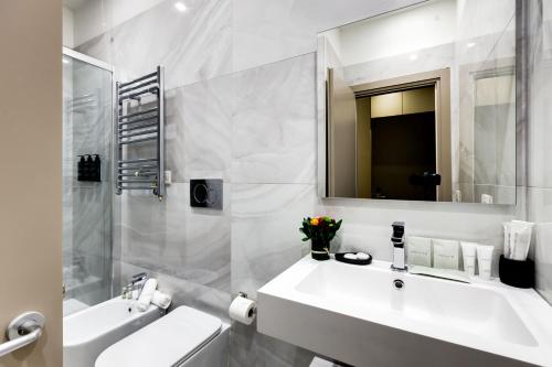 V Collection Piazza Farnese Luxury Suites, Roma (foto 8)