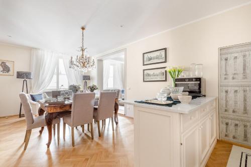 Three-Bedroom Apartment image 9
