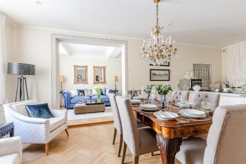 Three-Bedroom Apartment image 1