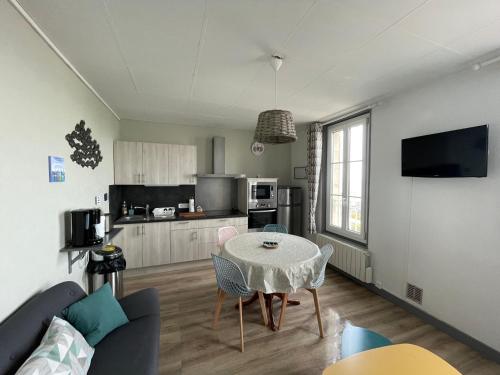 Superbe appartement front de mer 3
