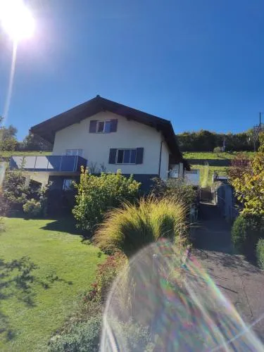 Jasmins Airbnb in Einigen, Schweiz