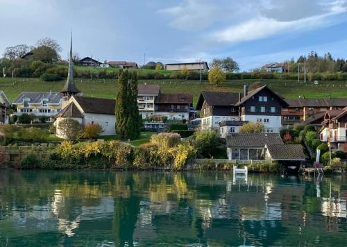 Jasmins Airbnb in Einigen, Schweiz