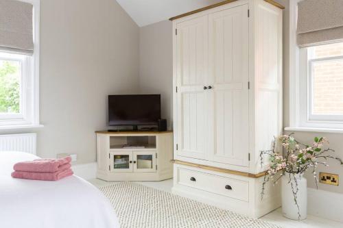 Stylish and homely 1 bed Edwardian Coach House