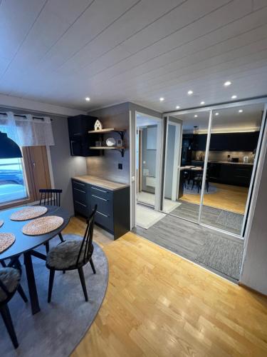 บริการและสิ่งอำนวยความสะดวก, Oloslaavu 2 in มิวนิโอ