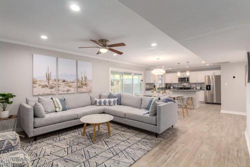 Cactus Glen Free Htd Pool GameRoom Cabana Bar in นอร์ทฟีนิกซ์