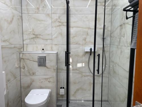 BRIVIBAS RESIDENCE - NORTH & SOUTH, free PRIVAT parking, free WIFI, self check-in