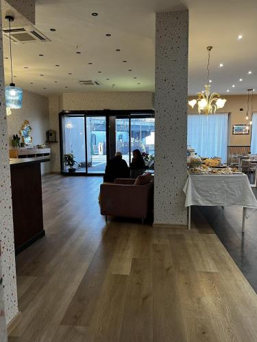 MSN Hotel Galles - image 11
