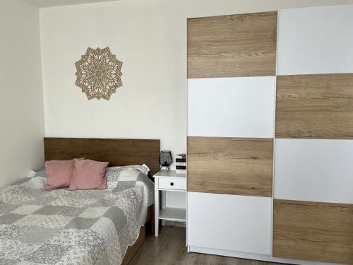 Sunny minimalistic flat near metro Opatov in Prague 11