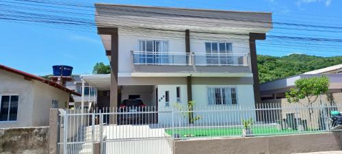 Casa Praia Itapema - 2 andares 3 quartos