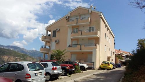 Apartment Bravo Budva - image 7