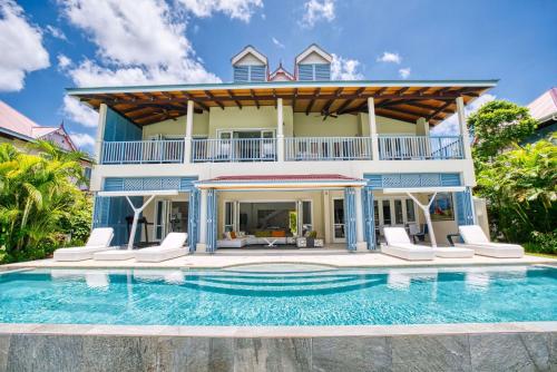 Eden Island Luxury Ocean Front Villa with Pool