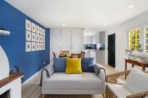 WHome Wilderness Escape: Secluded Haven for Remote Work in Colares