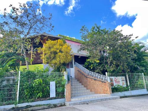 ห้องอาหาร, Chez Valérie et Patrick (Chez Valerie et Patrick) in เลอ ยามัน