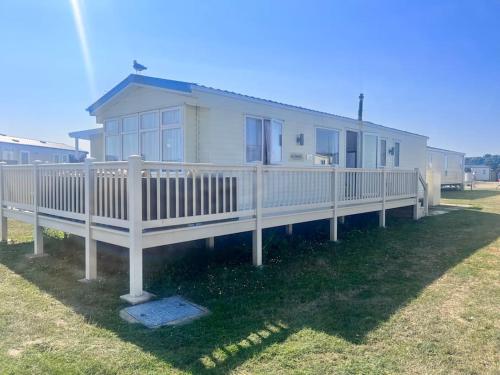 Lakeside View - 3 Bedroom caravan gîte à louer Romney Sands Railway Station