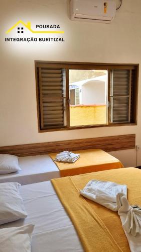 4 twin beds