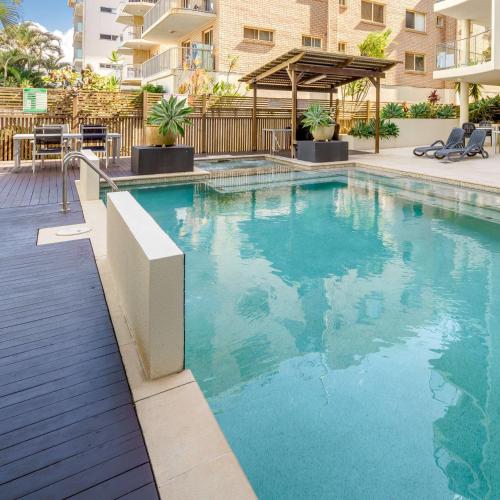 Three-Bedroom Apartment with Ocean View image 3