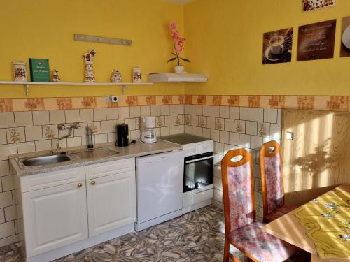 virtuve, Ferienhaus in Thüringen Nähe Hohenwarte Stausee (Ferienhaus in Thuringen Nahe Hohenwarte Stausee) in Unterwellenborn