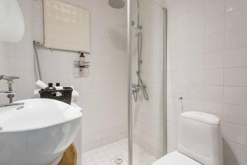 Quaint Kallio Hideaway in Amazing Location, Helsinki (foto 7)
