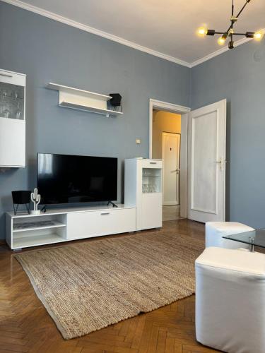 Plovdiv Historical 1BR Apartment Top Center