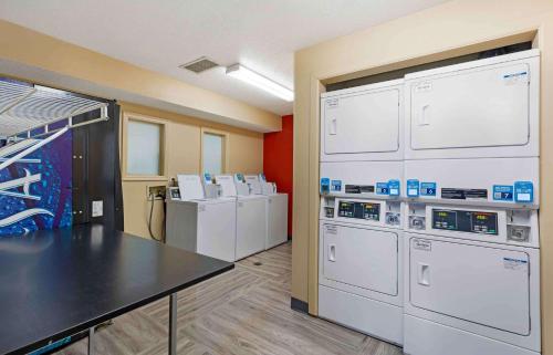 Extended Stay America Suites - St Louis - Westport - Craig Road - image 4