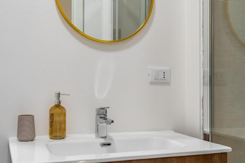 Cascina Conicchio - Metro Station - by Host4U