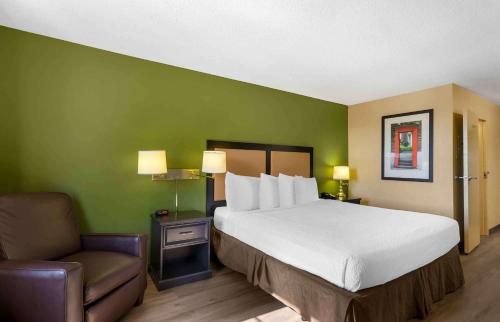 1 queen bed