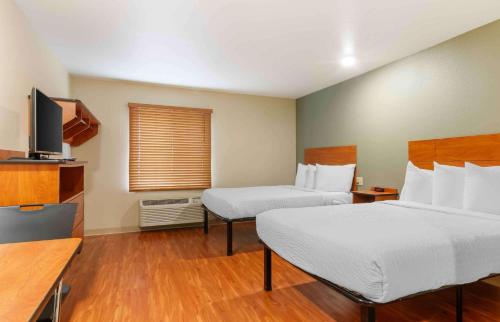 2 double beds