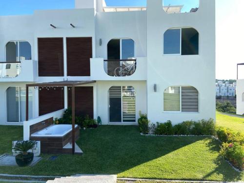 Paraíso House - Un sueño fantástico in Tequesquitengo, Mexico