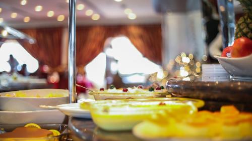 レインボー ホテル アパートメンツ