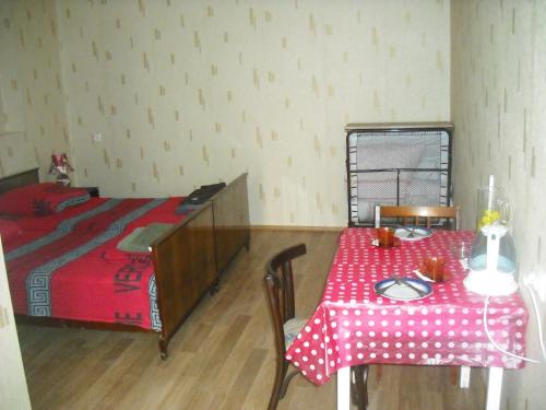 2 twin beds