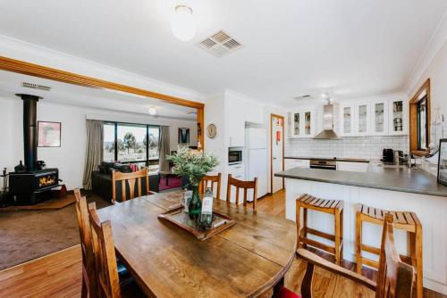 Удобства, The Ithaca Farm Experience - A Unique Mudgee Escape in Budgee Budgee