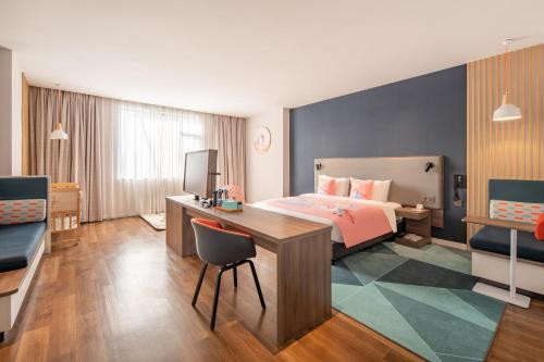 room detail thumbnail 1