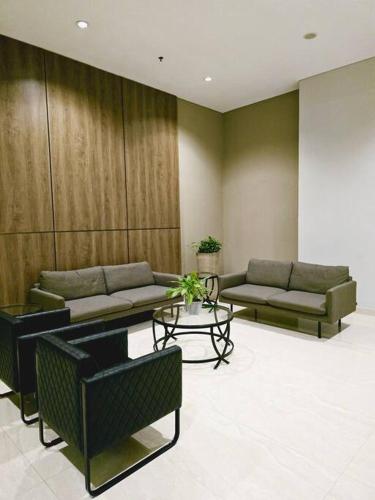 Vasanta Innopark Apartment by SiniBobo near Klinik Medika