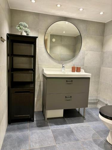 Fürdőszoba, The Gardeners House, Lake View & Sauna in Vreta Kloster