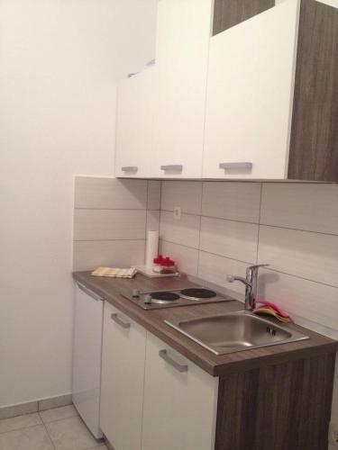 Guesthouse Mala Luce Stobreč, Split (photo 10)