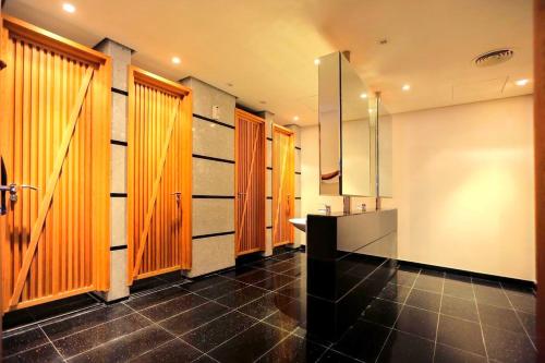 Sway Suites Sway Suites