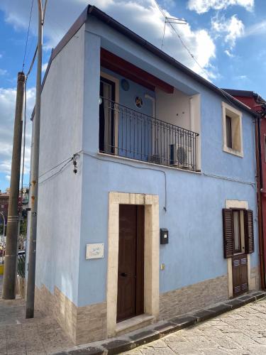 . BLU HOME TRINACRIA
