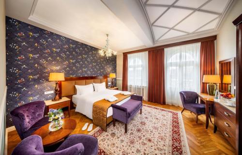1 queen bed
