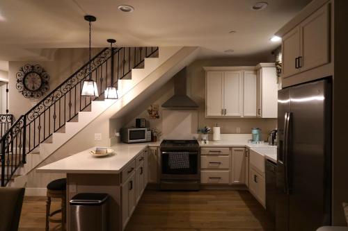 Facilities, Modern comfort, prime location, 360 views, 4 BR entire house in Morena