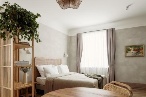 1 queen bed