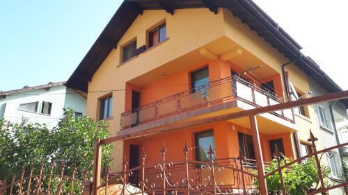 Guest House Blisten, 