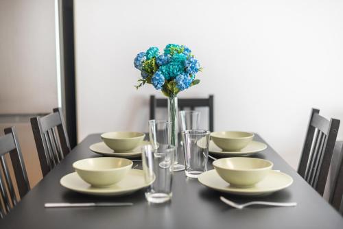 Pame Rentals - 2BD & 2BA Home, 4 Min to Acropolis, Athens (photo 8)