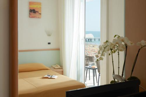 Double Room with Balcony and Sea View