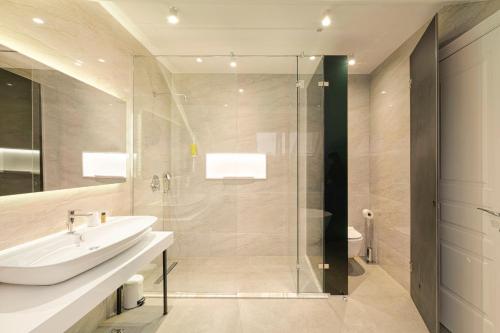 Lanterna Rooms City Center - image 5
