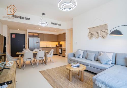 3 Bedroom Family Apartment with Partial Burj Khalifa Views at Top Floor 175BC-3, Dubaj (fotografie 6)