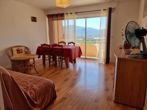 Appartement 4 pers. proche du port et centre ville - Location saisonnière - Porto-Vecchio