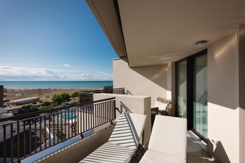 Savoy Beach Hotel & Thermal Spa - image 3