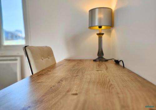 Massilia Home - Idéal Famille & Groupe d'Amis en Citytrip Marseille - Vieux-Port & Le Panier à pied - Métro Jules Guesde 150m - Gare St-Charles 10min à pied - CENTRE VILLE - WIFI HD, Marseille (fotografie 7)
