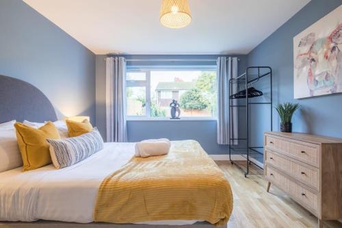 Chic spacious Cambridge apt